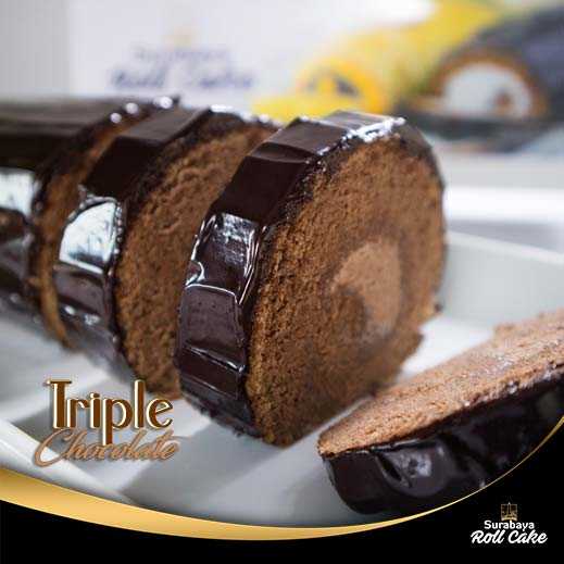 Oleh Oleh Surabaya Roll Cake Triple choco